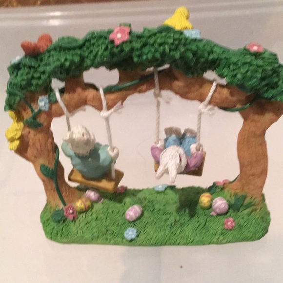 NWOT Vintage 1990s Easter village collectible figurines - Picture 6 of 8